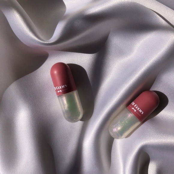 Gloss - Picture 2 of 2